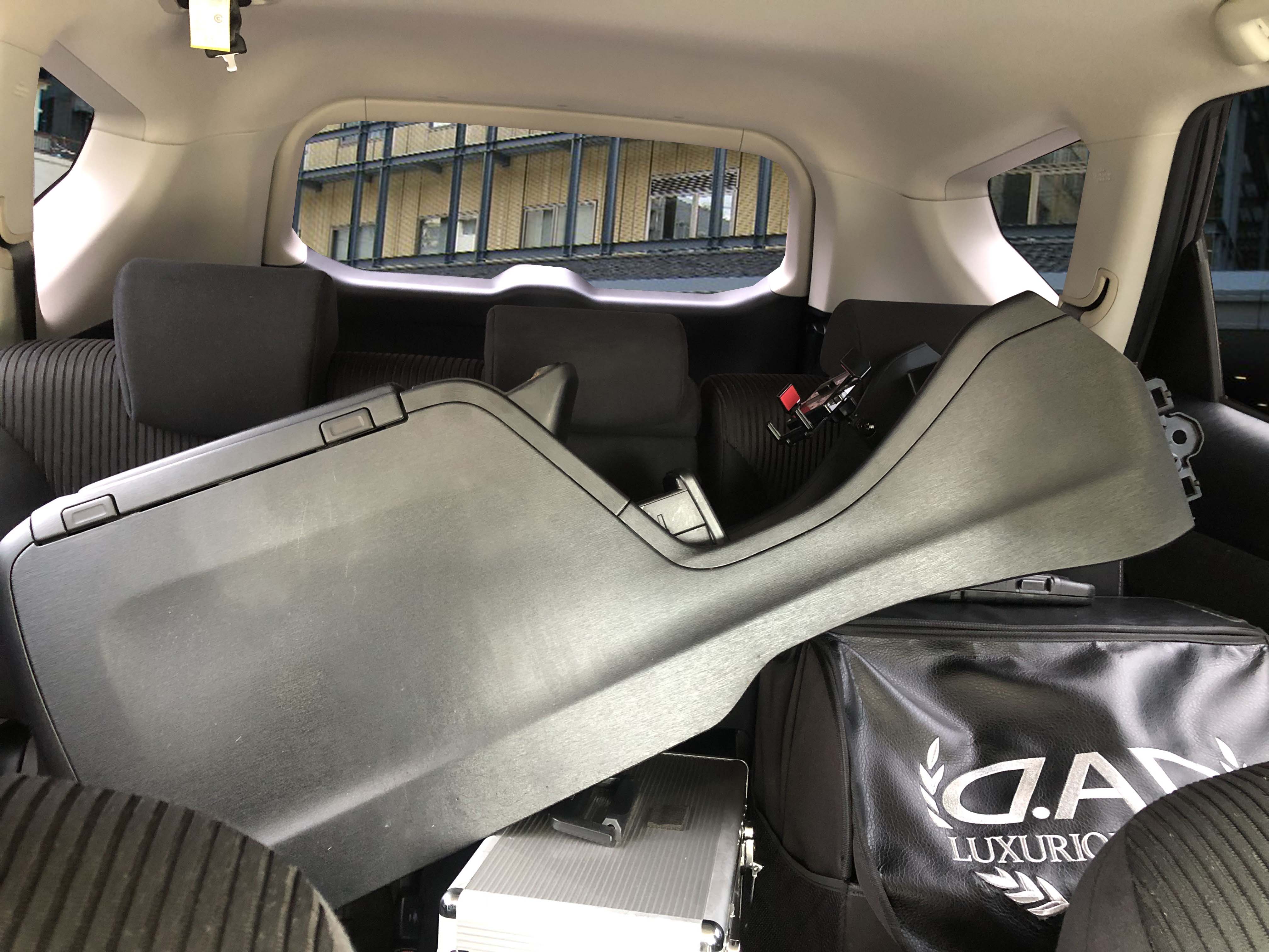 �R���\�[���O����